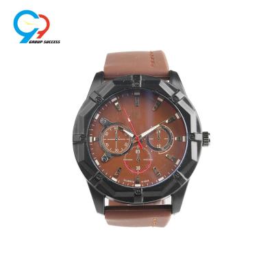 China Large Water Resistant Strap Color Men Watches Leather Strap Quartz Wrist Watch Japan Movt for sale