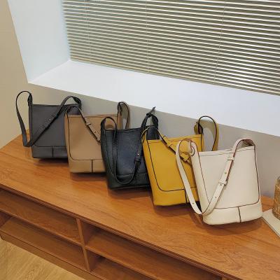 China 2021 Fashionable Autumn Lychee Pattern Leather Bucket Bags Classic Sling Bag Women Bucket Handbags for sale