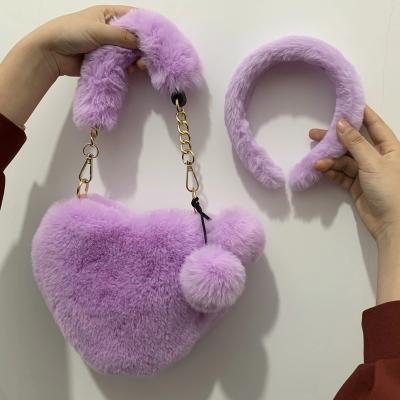 China Popular 10 Color Fashion Winter Faux Fur Heart Shape Bag Purse And Headband Sets For Young Girls 2020 for sale