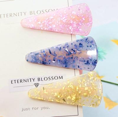 China Pin Accessories Korean Acetate Cellulose Glitter Triangle Platypus Acrylic Hair Clip for sale