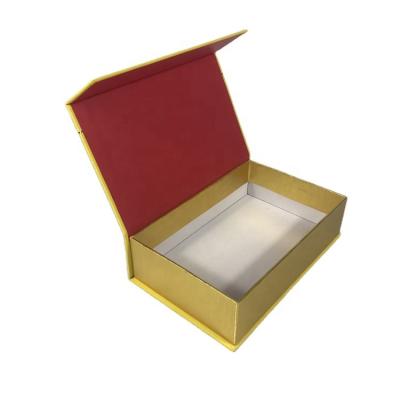 China Custom Gold Stamping Luxury Wholesale Recyclable Logo Rigid Paper Clothes Kids Toys Luxury GIF Lid Box Magnetic Packaging for sale