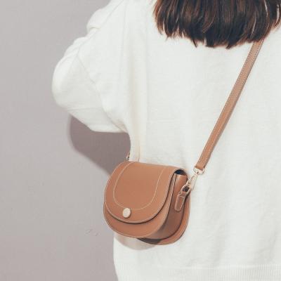 China New Retro Fashionable Simple Daily Shoulder Clips Small Casual Trends Ladies Bags Tote Handbag For Women for sale