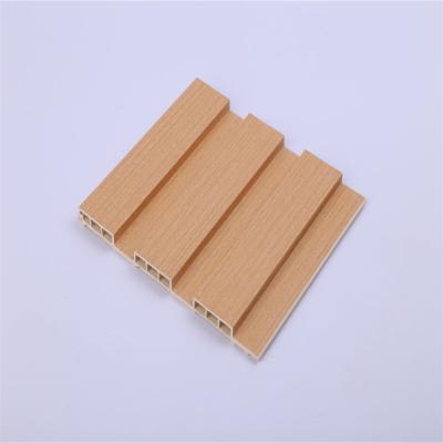 China Modern Wood Grain Cladding Wpc Wall Panel Plastic Composite Wood Grain Wpc Wall Panels for sale