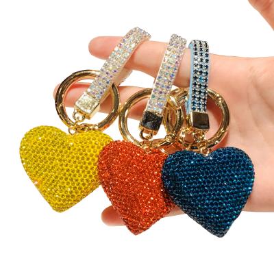 China Hot Fashional Souvenir Gifts Products Heart Shape Diamond Rhinestone Keychain Cute Couple Key Chain Accessories for sale