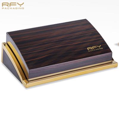 China Good Quality Recyclable Luxury Wooden Perfume Set Box Packaging Custom Logo Lacquer Veneer Wooden Box for sale