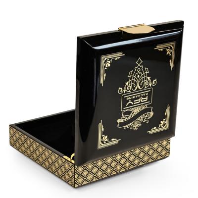 China Handmade Luxury Piano Lacquer Gift Wooden Craft Storage Packaging Custom Wooden Box With Hinged Lid for sale