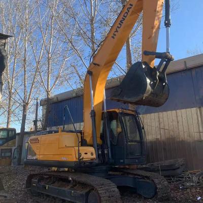 China Imported used hydraulic excavator HYUNDAII220LC-9S, good crawler condition with low price for sale 0.75mÂ ³ for sale