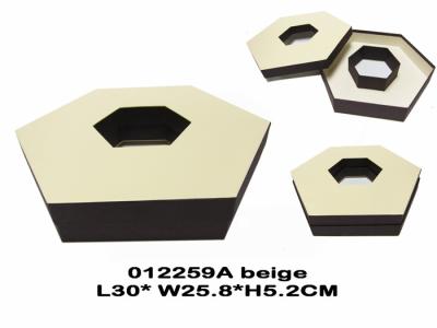 China Elegant Round / Hexagonal Chocolate Packing Boxes Customized SGS Certification for sale