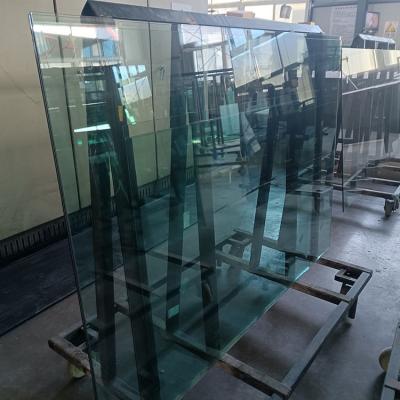 China Customized size bulkbuy 678x2150 yard float glass build glass for furniture clear glass for sale