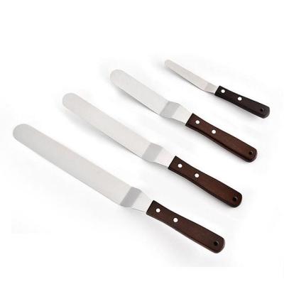 China Stocked Stainless Steel Blade Angled Cake Decorating Spatula With Wooden Handle for sale