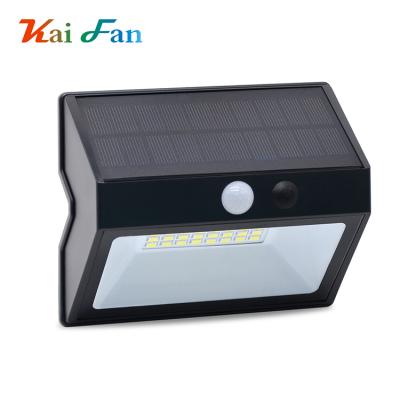 China Modern Black Outdoor Outdoor Garden Wall Lamps ABS Ip65 Home Decor Led Solar Wall Light for sale