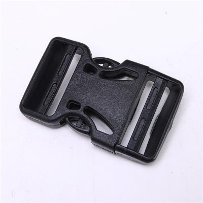 China Hardness ; Elasticity Buckle Quick Release Black Plastic Buckle For Backpacks for sale