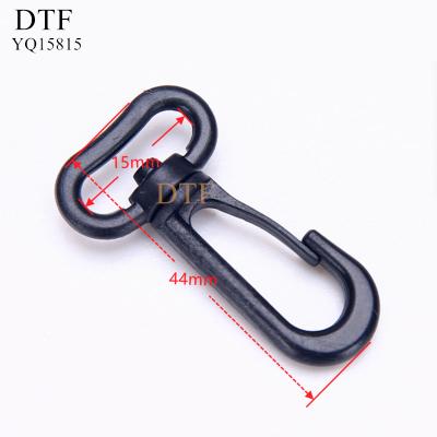 China Hardness ; Durable 15MM DTF Plastic Black Snap Hook 360 Degree Plastic Rotating Hook For Luggage Strap Black Colors In Stock for sale