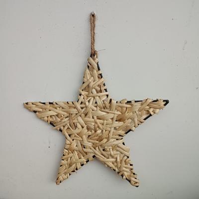 China Five Star Rustic Handmade Cheap Small Garden Decorative Willow Hanging Item for sale