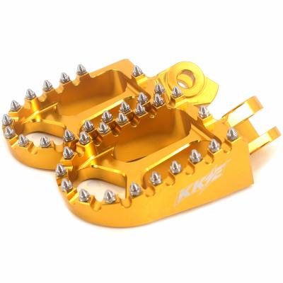 China Aluminum Alloy KKE Foot Pegs Foot Pedal Competible With SUZUKI RMZ250/450 Gold Motorcycle CNC Aluminum Alloy 2010-2015 Foot Pegs for sale