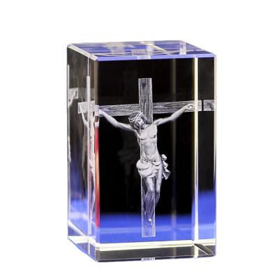 China Europe Creative 3D Carved Clear Jesus Cross Crystal K9 Crafts Christian Home Decoration Manufacturer Wholesale for sale