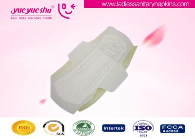 China Dry-weave Daily Use OEM Sanitary Napkins Fluorescence / Formaldehyde Free Type for sale