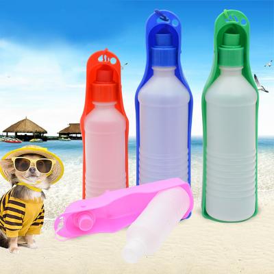 China Sustainable Dog Water Bottle Plastic Portable Water Bottle Summer Pets Travel Outdoor Bottle Drinks Pets Water Driver for sale