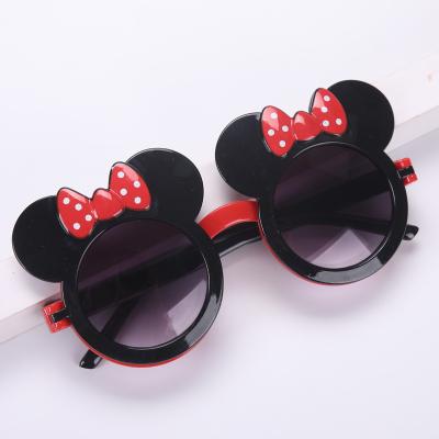 China Comfort 2021 summer cute flip sunglasses sports girls travel children's sunglasses for sale