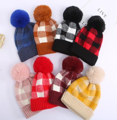 China Logo Winter Unisex Women Knitted Custom Made Colorful Wholesale COMMON Pom Pom Fur Beanie Hat for sale