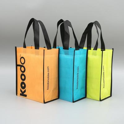 China Handled Colorful Nice Looking Nonwoven Shopping Tote Bags for sale