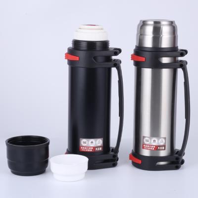 China PORTABLE Double Wall Vacuum Insulated Bottle Stainless Steel Sports 2L High Quality Drinking Water Bottle for sale