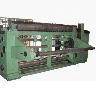 China Cast Iron Heat Treament Good Quality Hexagonal Wire Mesh Weaving Machine for sale