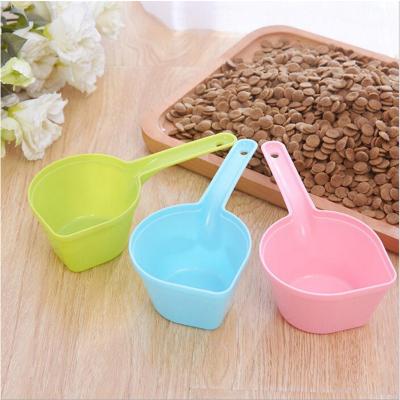 China Viable Cat Food Scoop Large Capacity Pet Shovel Thickening Cat Dog Spoon Plastic Shovel Pet Feeder for sale