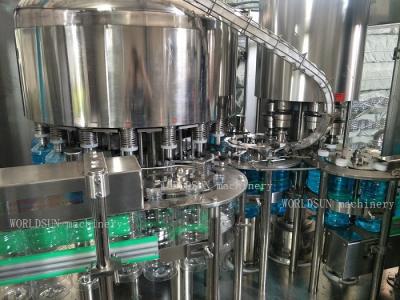 China Embotelladora líquida química flúida de la máquina de rellenar de la escala 5000BPH 500ml de la lavadora media del parabrisas en venta