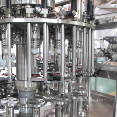 China 304 automatische Frucht des Edelstahls 12000BPH mit granulierter Saftfüllung Masse Juice Filling Machine-CERS zu verkaufen