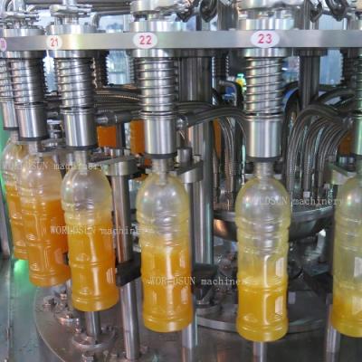 China Máquina que capsula automatizada de la fruta de 5kw 6000BPH de la botella carnosa automática de Juice Filling Machine en venta