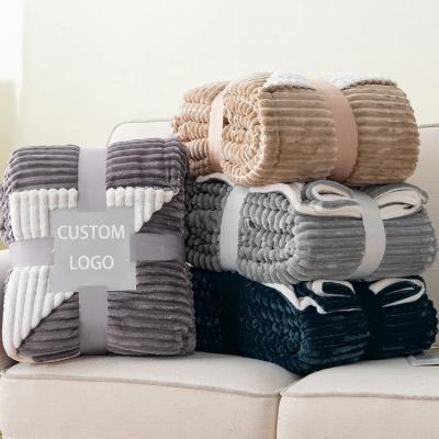 China Custom Microplush Home Textile 200x230cm Polyester Single Blanket Plush Throw Blankets Sherpa Flannel Fleece Blanket For Winter for sale