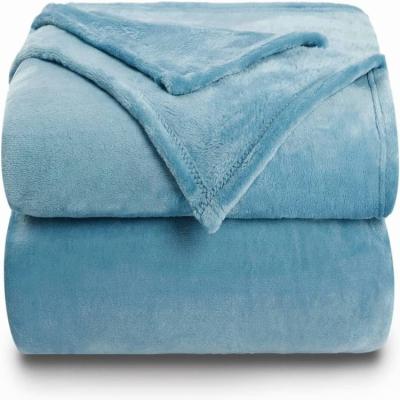 China Custom Size 100%Polyester Plain Dye Winter Solid Modern Style Bedding Blue Plush Fleece Blanket for sale