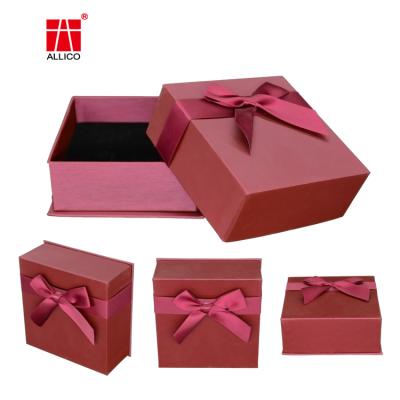 China Recyclable Custom Logo Printed Paper Box Luxury Jewelry Gift Box Ring/Earring Packaging Box With Ribbon for sale