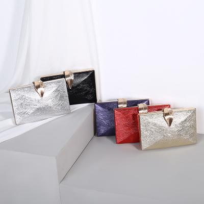 China OEM/ODM American women even shiny clutch bag dinner bags leaf chain clutch bags for sale