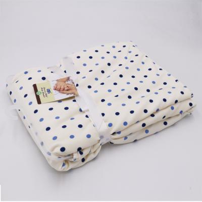 China Folded Warm Cozy Custom Dot Printed Minky Winter Sleep Baby Blanket for sale