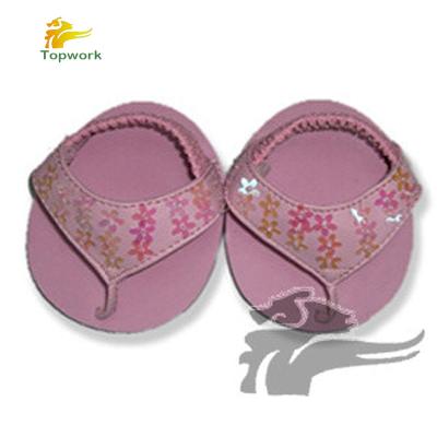 China EVA Sole and PU Leather Teddy Bear Flip Flops Shoes Toys Doll Shoes Toy Slipper for sale