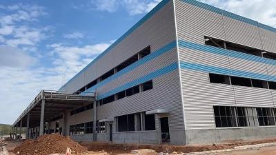 China Customized Industrial Steel Building Warehouse Hangar Steel Structure Building Material for sale