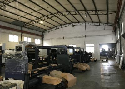 China Electric Fully Automatic Paper Cutting Machine / Paper Roll Slitting Machine for sale