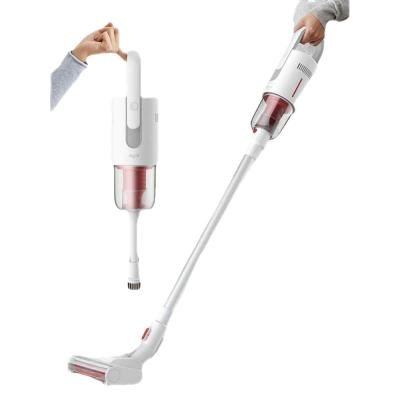 China Hotel Mini Rechargeable Cordless Vacuum Cleaner Car Home Sofa Handle Automatic Vacuum Cleaner for sale