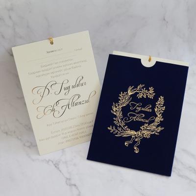 China Europe Gold Foil Velvet Pocket Wedding Invitation Cards With Tassel for sale