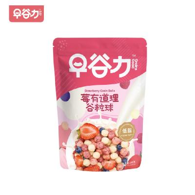 China Low-CARB New Product 100g Strawberry Grain Balls With Different Fruit And Wheat Flour Corn Grit for sale