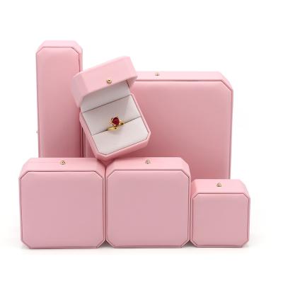 China Recyclable Custom Luxury Pink Leather Jewelery Box Earring Bracelet Necklace Ring Boxes Jewelery Packaging Box for sale