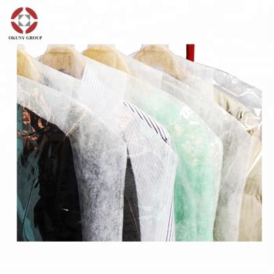 中国 New 50% Non-woven breathable laundry suit bags garment clothes cover OEM or ODM 販売のため