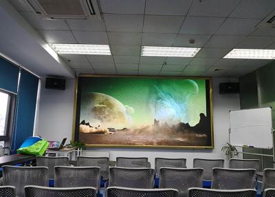 China 3840Hz P2.5 LED Display Interior Com Manutenção Frontal P2 LED Full Color Screen à venda