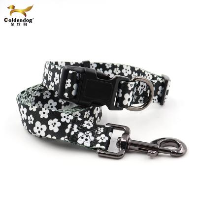 China Custom 2021 Luxury Accessories For Pet Polyester Metal Buckle Adjustable Dog Collar And Leash Set for sale