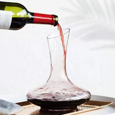 China Modern Wine Decanter 750ml Capacity Red Wine Aerator Wine Gifts And Accessories for sale