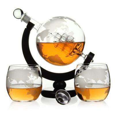 China 850ml Viable Glass Whiskey Decanter Globe Glass Decanter in srocked for sale