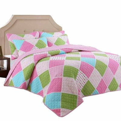 China Home King 3pcs Soft Luminous Reactive Bedspread Handmade Patchwork Print 100% Cotton Quilt for sale