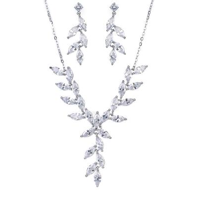 China High Quality Romantic Leaf Engagement CZ Earring Necklace Jewelry Sets Bride Accessories For Wedding for sale